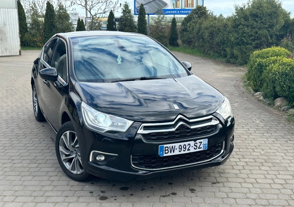 Citroen DS4 cena 29400 przebieg: 158222, rok produkcji 2012 z Ostrołęka małe 172
